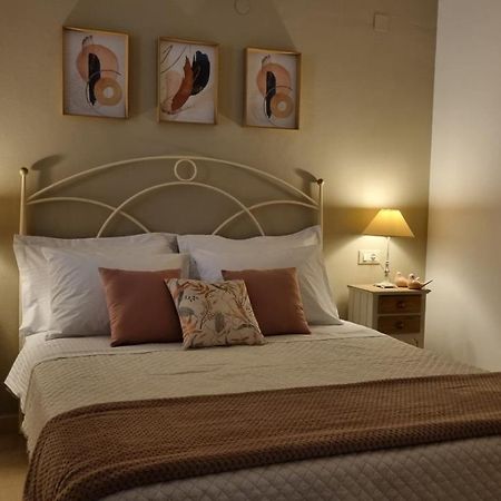 Cypress Garden House Appartement Gazi Buitenkant foto