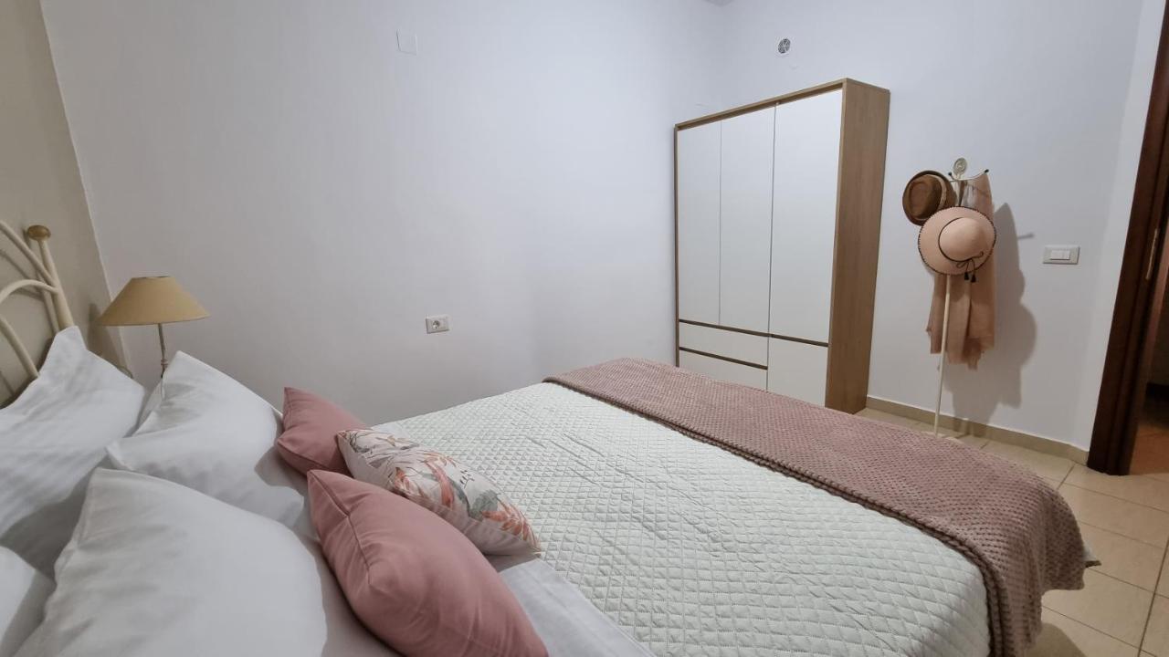 Cypress Garden House Appartement Gazi Buitenkant foto