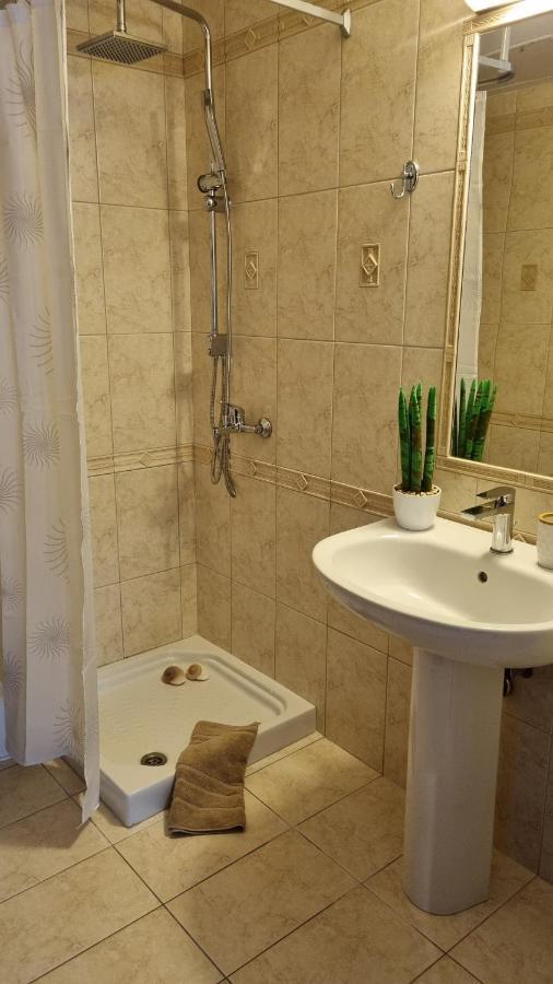 Cypress Garden House Appartement Gazi Buitenkant foto