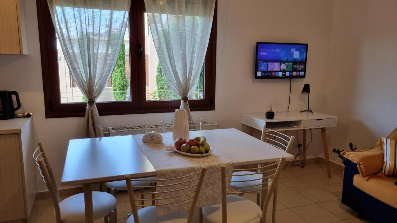 Cypress Garden House Appartement Gazi Buitenkant foto